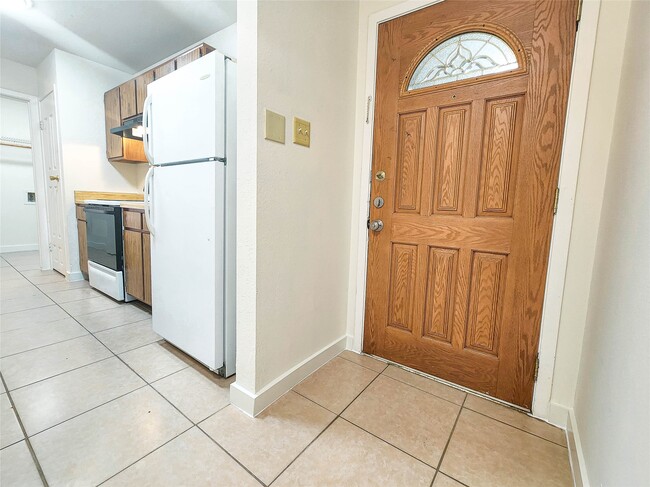 2 Redberry Ct