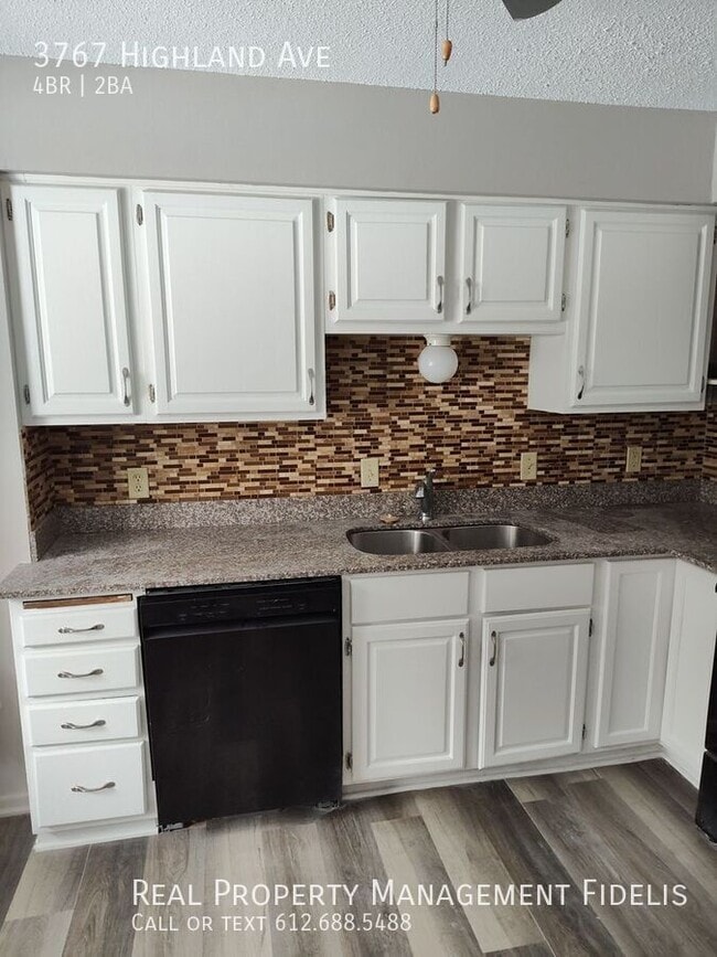 Photo - 3767 Highland Ave