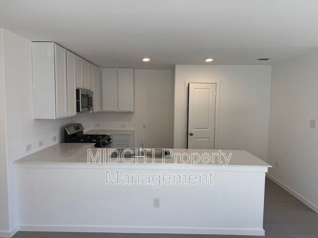 Photo - 9161 Luciano Pl