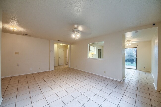 7611 Scenic Glade