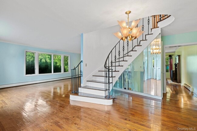 13 Whitney Cir