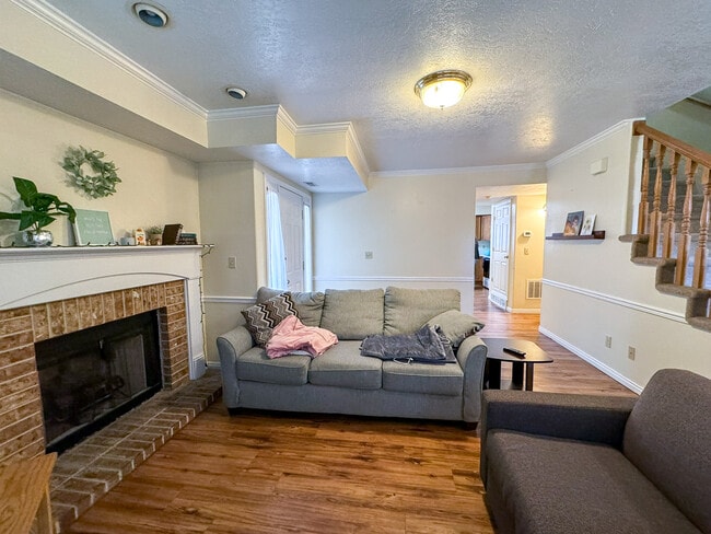 Photo - 236 E 2230 N St