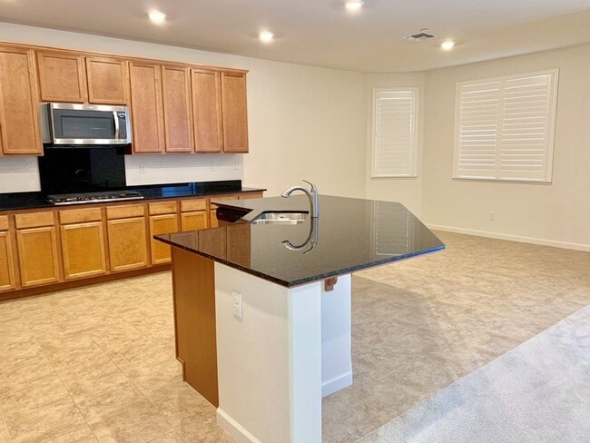 Photo - $6290 -- STUNNING 5 BEDROOM MODEL HOME IN NORTH FREMONT BUILT IN 2017