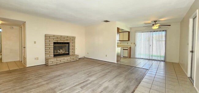 Photo - 636 W Perdew Ave Unit Apt C