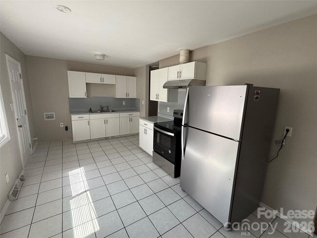 Photo - 2544 Abelwood Rd