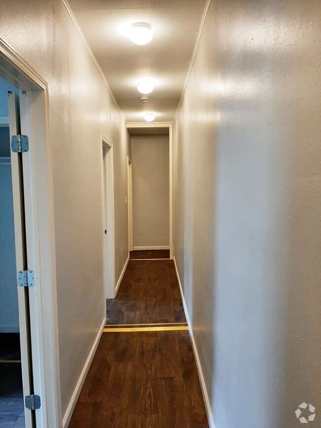 Building Photo - 1545 Avenue B Unit 1545 Ave B C DW Rental