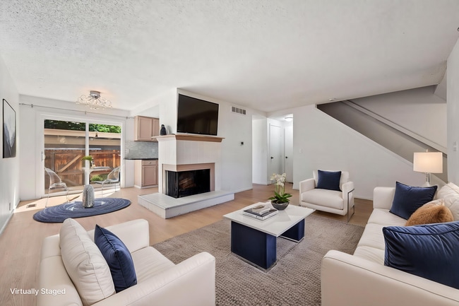 Photo - Comfort, Convenience & Style in the Heart of Greenwood Village
