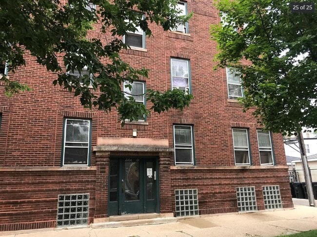 Building Front - 2104-2110 N Saint Louis Ave