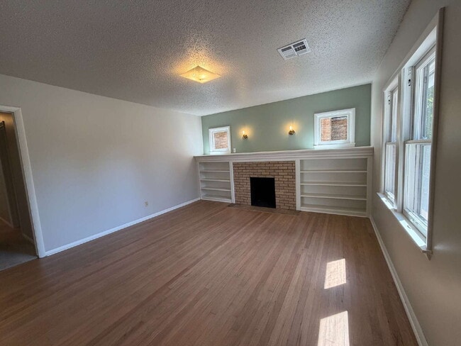 1521 NW 41st St