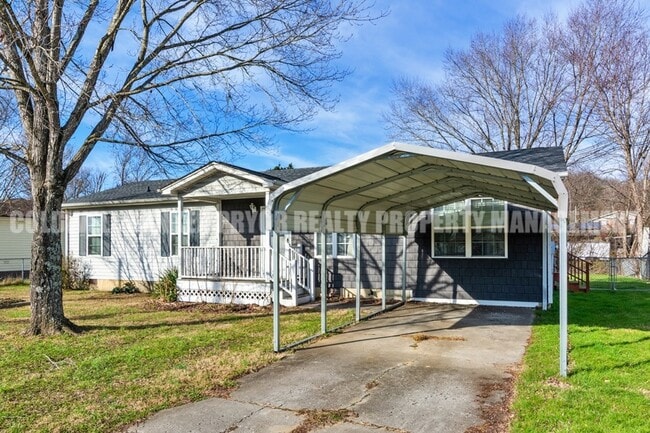 Photo - 345 Yoakum St