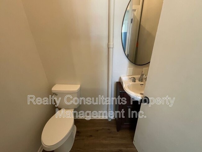 Photo - 508 Denny St