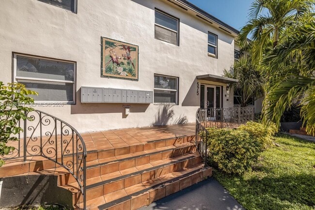 Photo - 577 NE 82nd St Unit 14