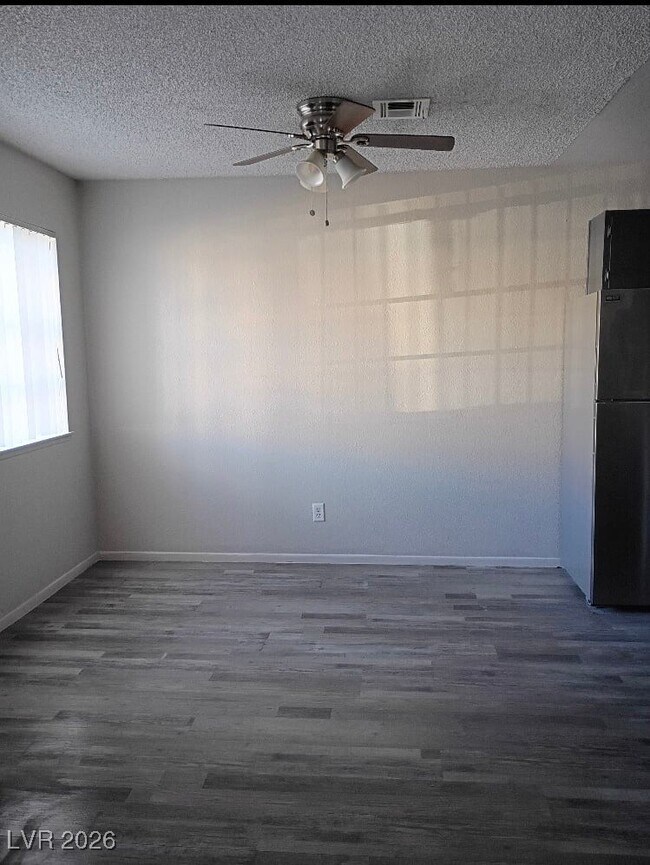 Building Photo - 6229 Yerba Ln