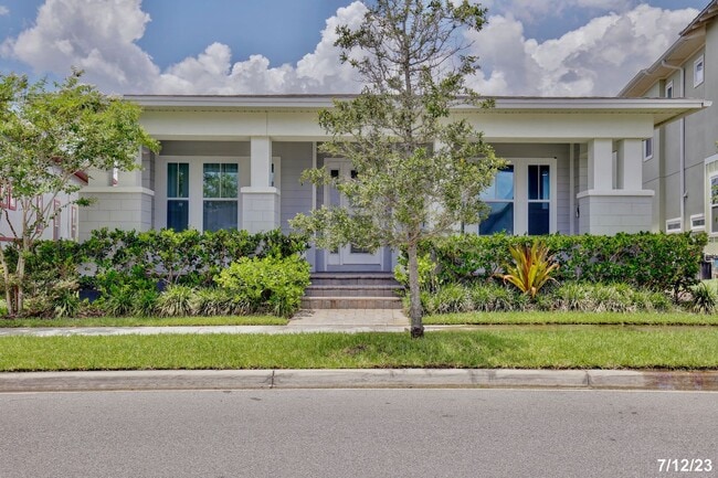 Gorgeous 3/2 Spacious Home with a Fenced B... - Gorgeous 3/2 Spacious Home with a Fenced B...