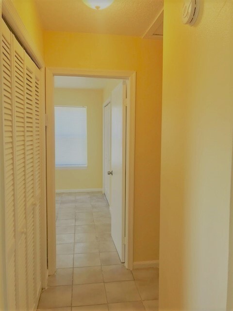 Photo - 742 Leopard Ct