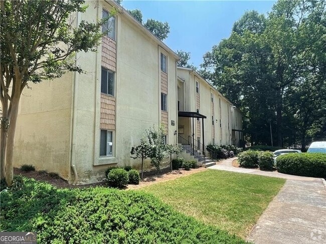 Building Photo - 2390 Lawrenceville Hwy Unit E Rental