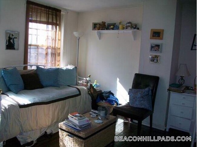 Photo - 41 Anderson St Unit 3-2