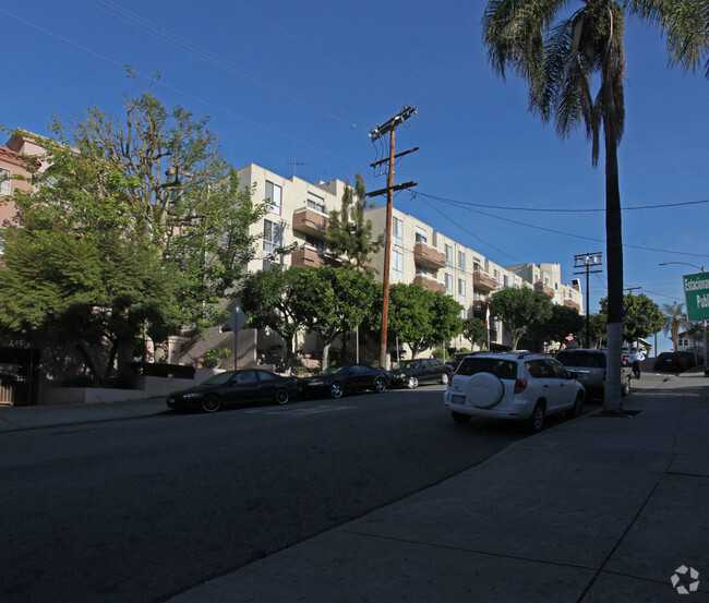 Building Photo - CAR - 511 Carondelet Apartments