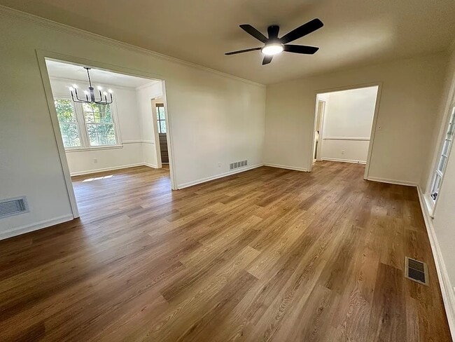 352 Henson Dr