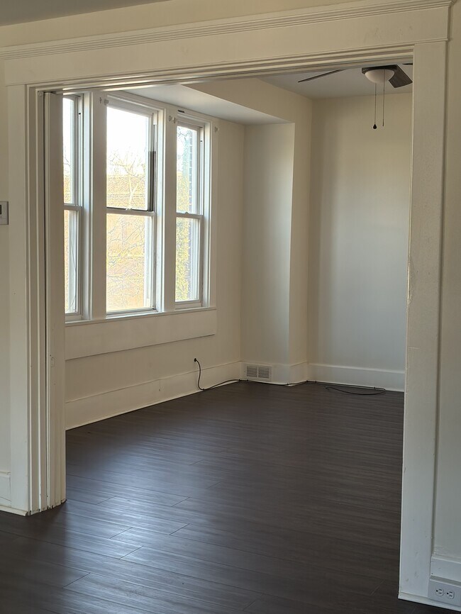 Photo - 201 S 4th St