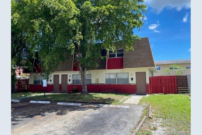 Building Photo - 2262 NW 59th Way