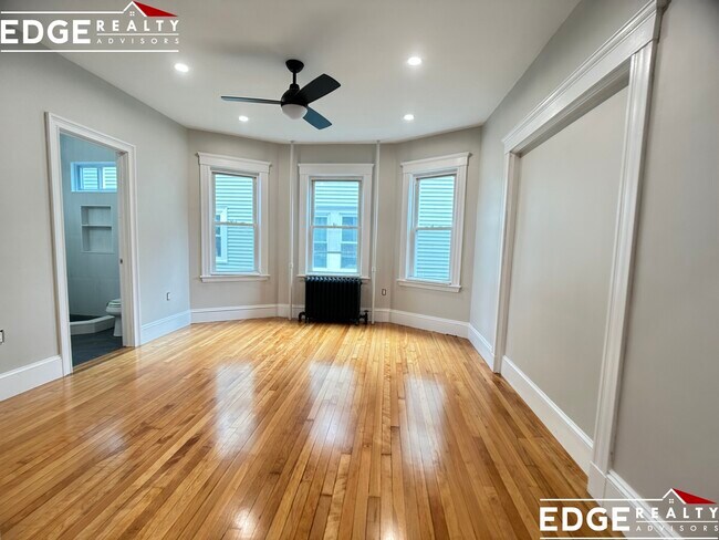 Photo - 42 Bigelow St Apartments Unit 1