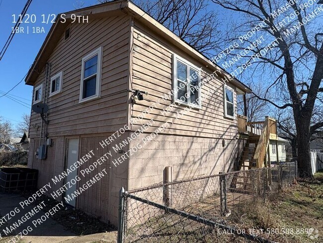 Building Photo - 1120 1/2 S 9th- Rental