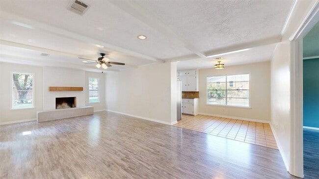 Photo - 3800 Windridge Dr