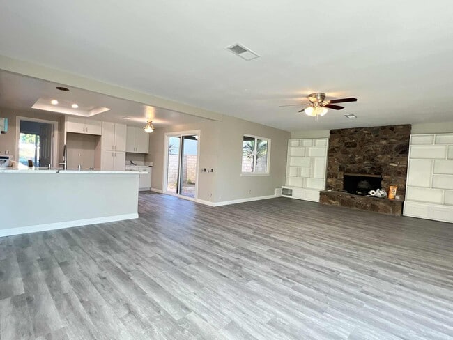 111 Avenida Santa Anita