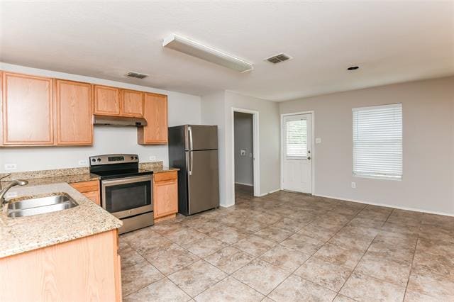 Photo - 1601 Queens Brook Ln