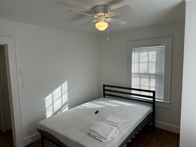 Photo - 1720 Roseland St Apartments Unit 2