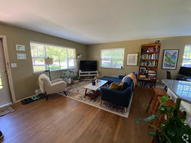 Building Photo - 4365 Comanche Dr Rental