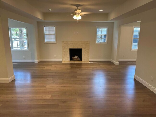 Photo - 340 Walton Blvd