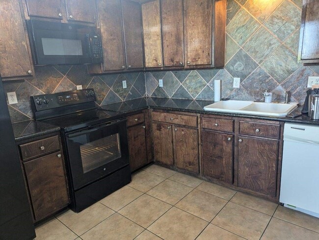 Building Photo - 6500 S Farm-to-Market 565 Rd Unit A Rental
