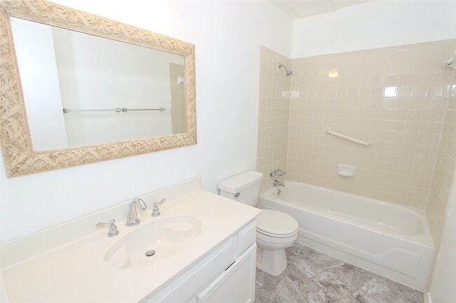 Photo - 10639 Braes Bend Dr