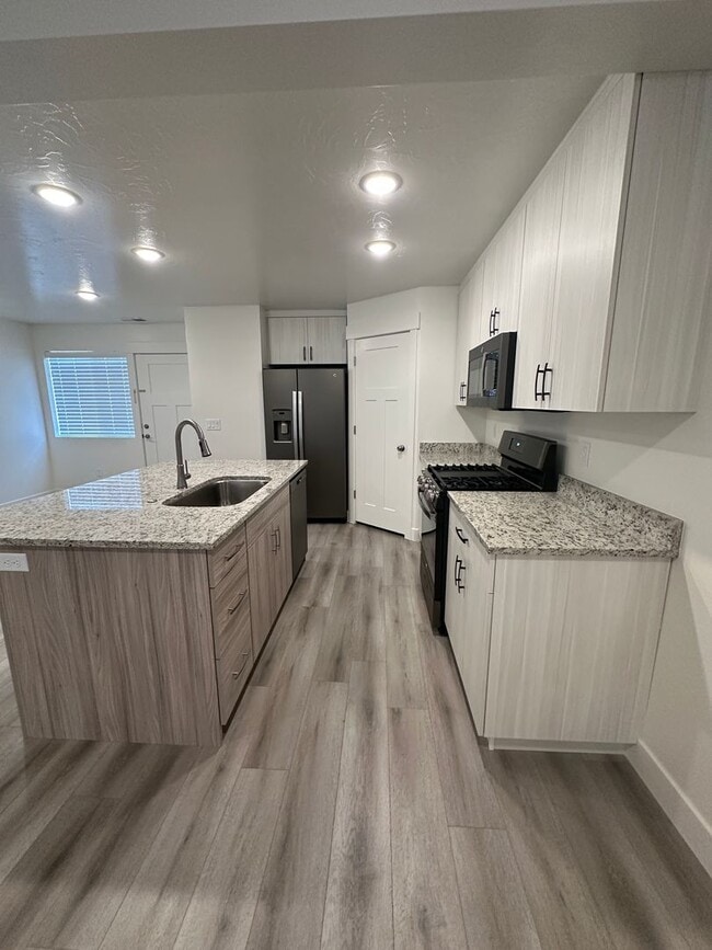 Photo - Charming Townhome