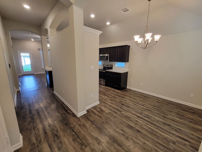 Photo - Bryan - 3 bedroom / 2 bath / 2 car garage house with fenced in back yard.