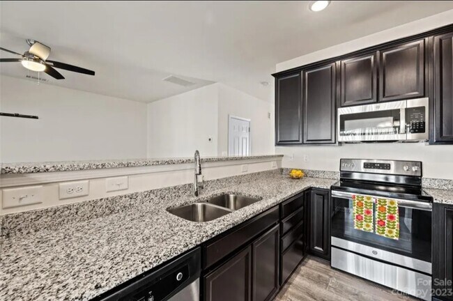 Photo - 12224 Whiteside Dr