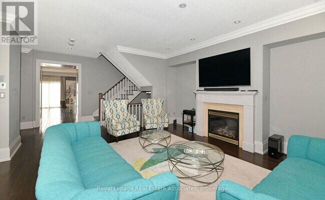 Photo - 100 Compass Way