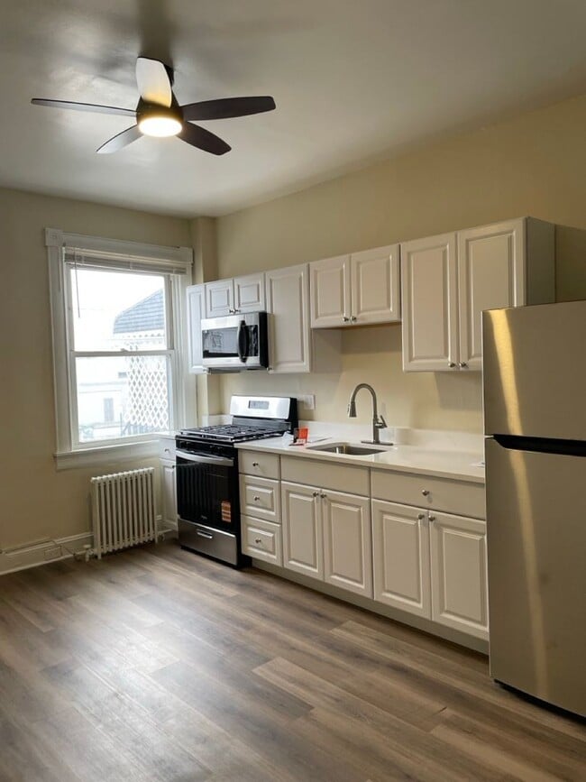 Photo - 719 N Milton Ave