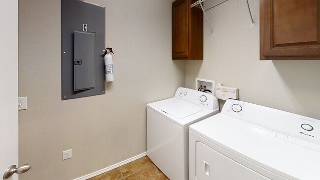 Photo - 1101 W 15th St Unit B