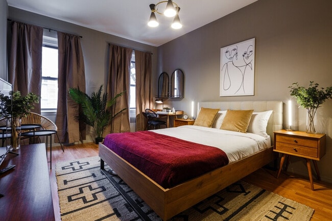 Building Photo - 501-505-505 9th Ave