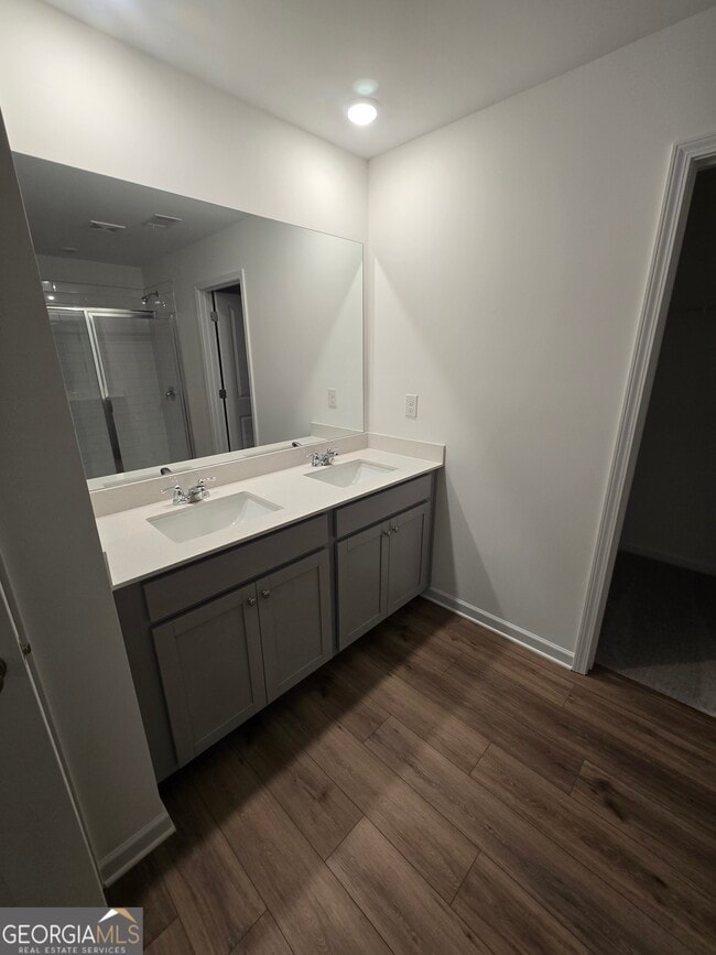 Photo - 130 Rolling Mdw Wy