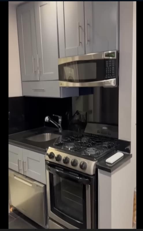 Photo - W. 53rd St, 9th Ave Unit 3