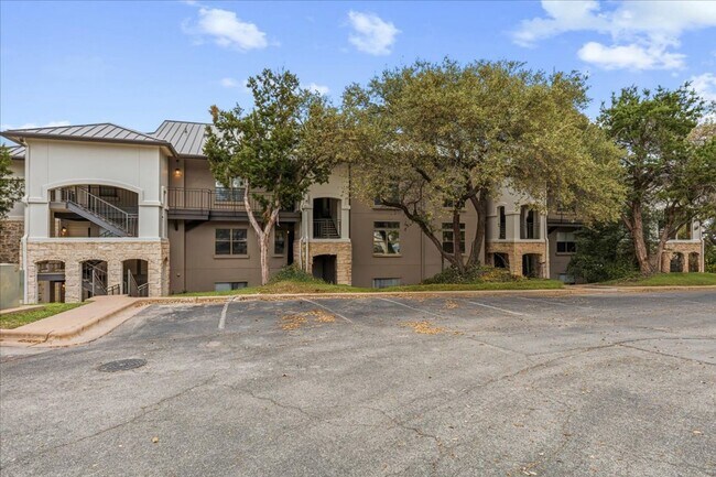 Photo - $1,650/mo – 2BR/1BA Condo in Northwest Austin with Stone Fireplace & Balcony Unit 411