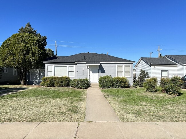 Building Photo - Pre Leasing for fall 2026! 3/1 in Tech Terrace