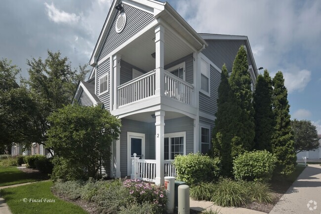 Building Photo - 2215 Aurora Dr Unit 2 Rental