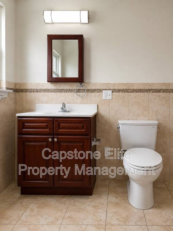 Photo - 255-257-257 New Jersey Railroad Ave Unit 1 - 3 Upstairs Master Suite
