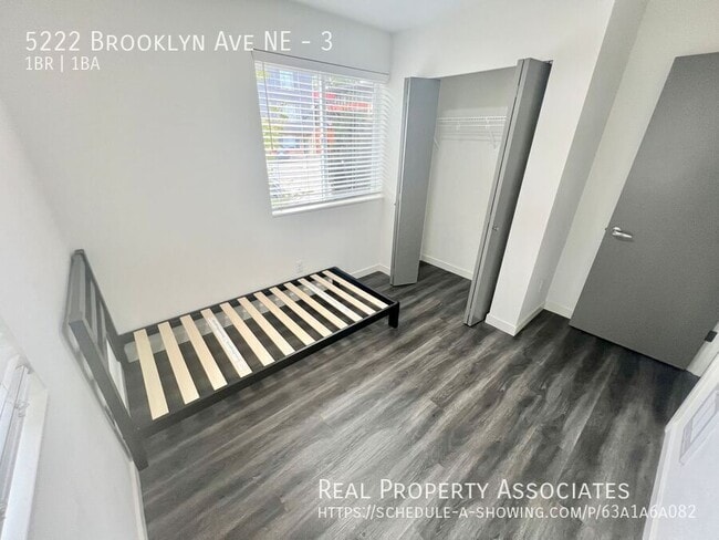 Photo - 5222 Brooklyn Ave NE Unit 3