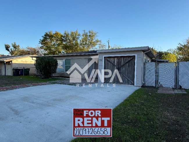 Photo - 332 W Mandalay Dr